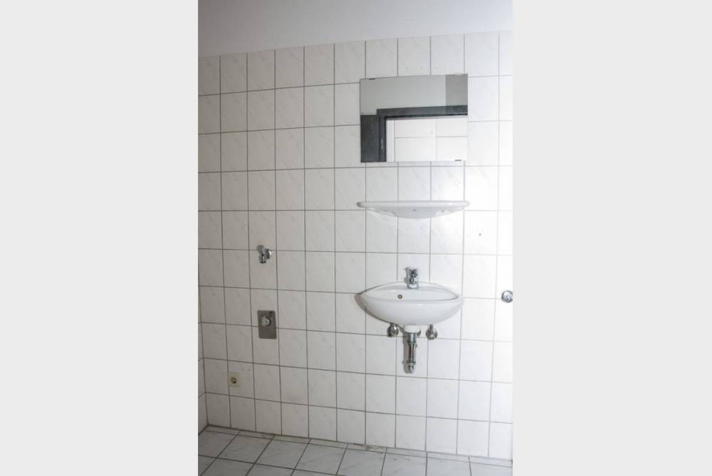 sep. WC mit Waschmaschinenanschluss