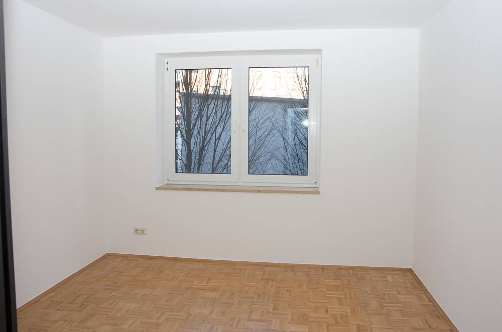 Schlafzimmer mit Parkett