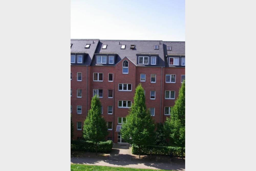 Wohnung mit Südbalkon, Parkett und grünem Innenhof
